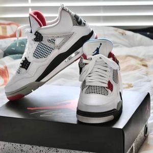 Meet your Posher, Don